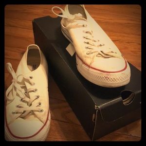 Women white converse chuck Taylor all star
